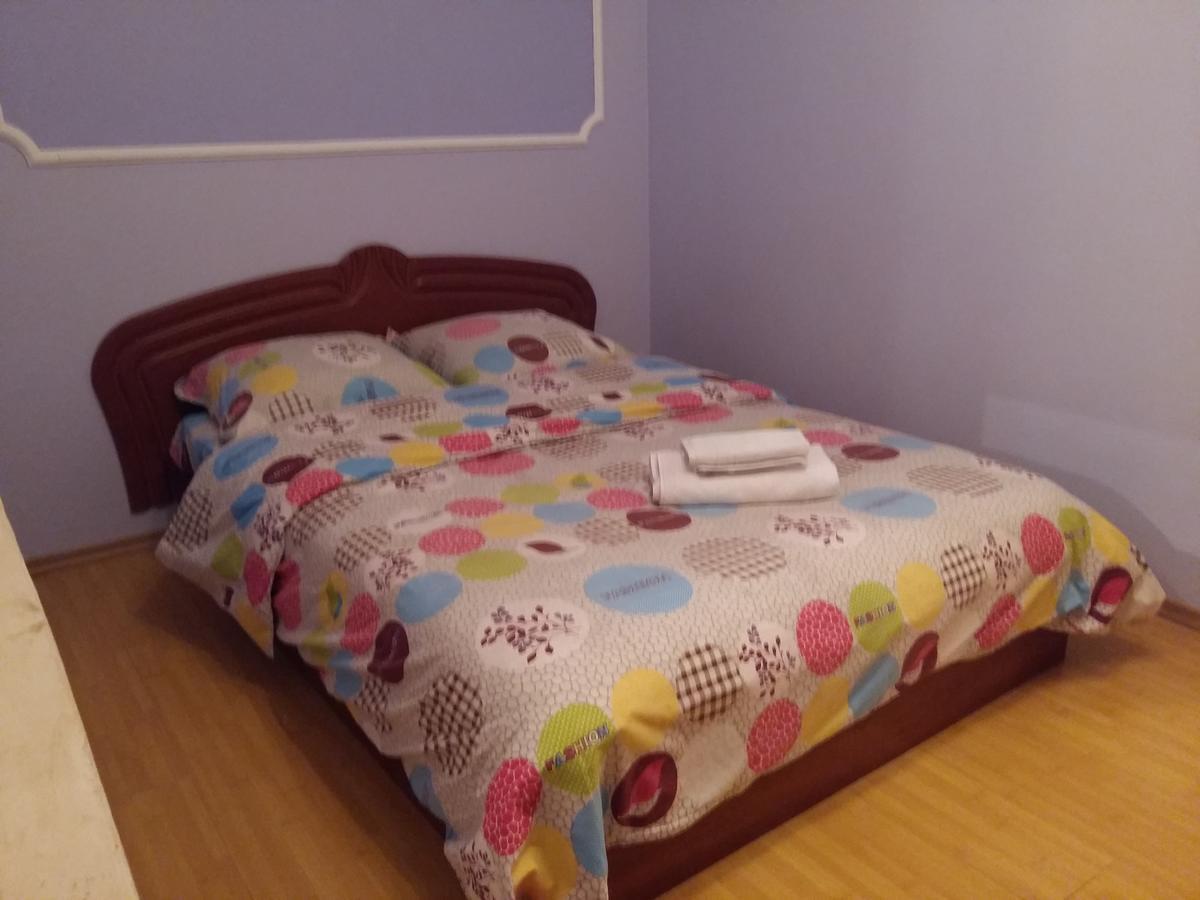 Uzh Apartments Uzhhorod Bagian luar foto