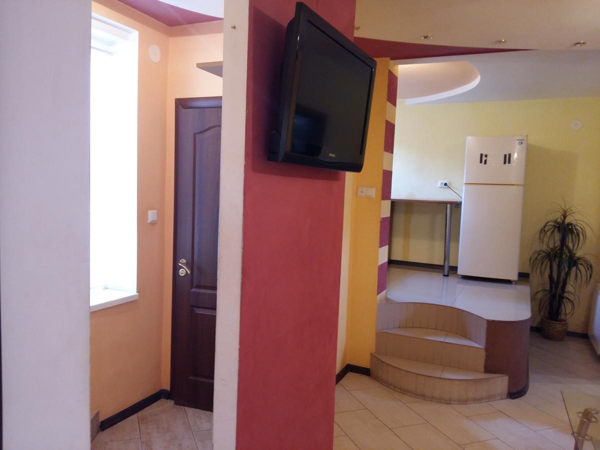 Uzh Apartments Uzhhorod Bagian luar foto